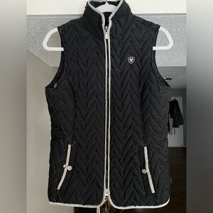 EUC ❤️ Ariat 🐎 Ashley Winter Vest